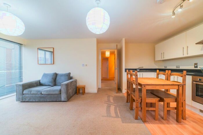 2 Bedroom Flat To Rent In Overstone Court, Dumballs Road, Cardiff Bay, CF10