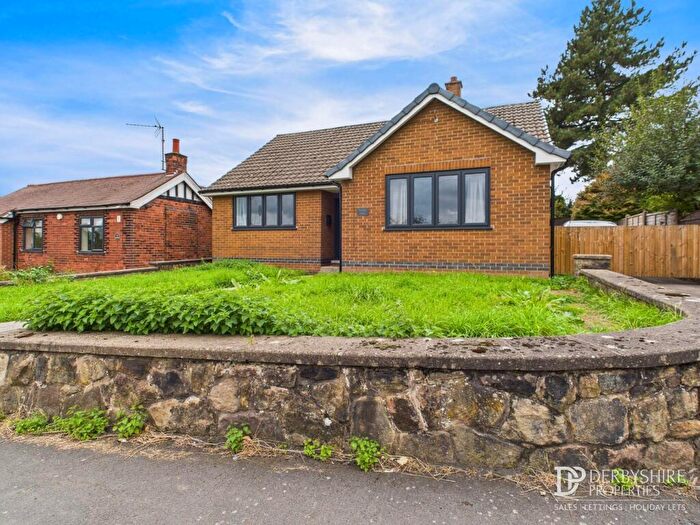 3 Bedroom Bungalow For Sale In Oakerthorpe, Alfreton, DE55