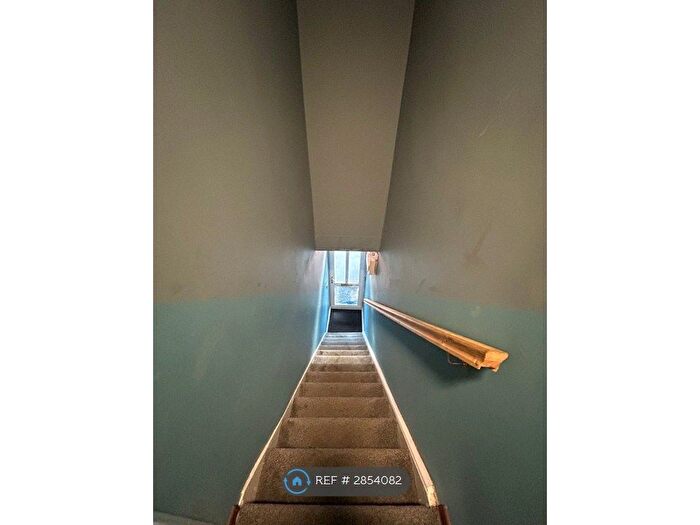 Studio To Rent In Copley Road, Doncaster, DN1