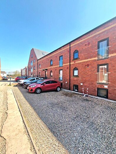 2 Bedroom Apartment To Rent In Kiln Court, DN3