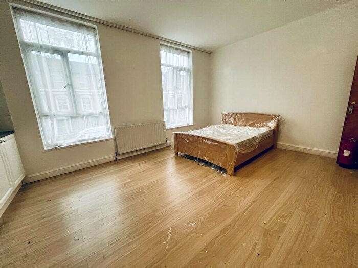 Studio To Rent In Rectory Road, Stoke Newington, N16