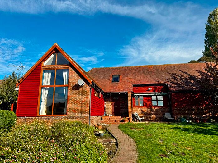 3 Bedroom Bungalow To Rent In Apsley Bungalow, The Street, Boughton-Under-Blean, Faversham, ME13