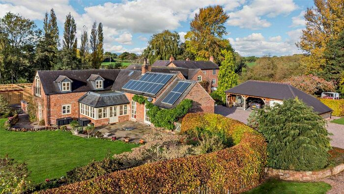 5 Bedroom Link Detached House For Sale In Holywell Lane, Clutton, Chester, CH3