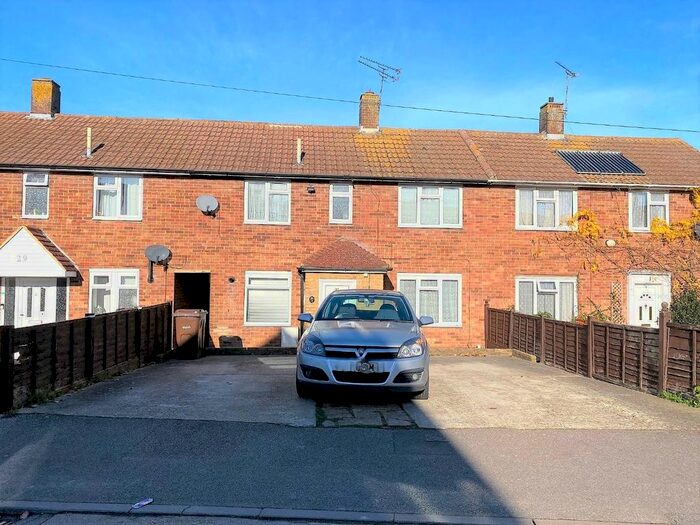 3 Bedroom Terraced House To Rent In Romany Road, Gillingham ME8