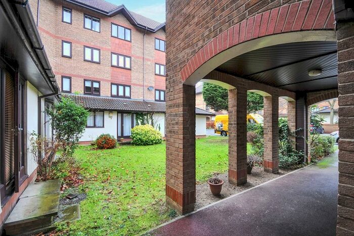 1 Bedroom Flat To Rent In Orchard Grove, London, SE20