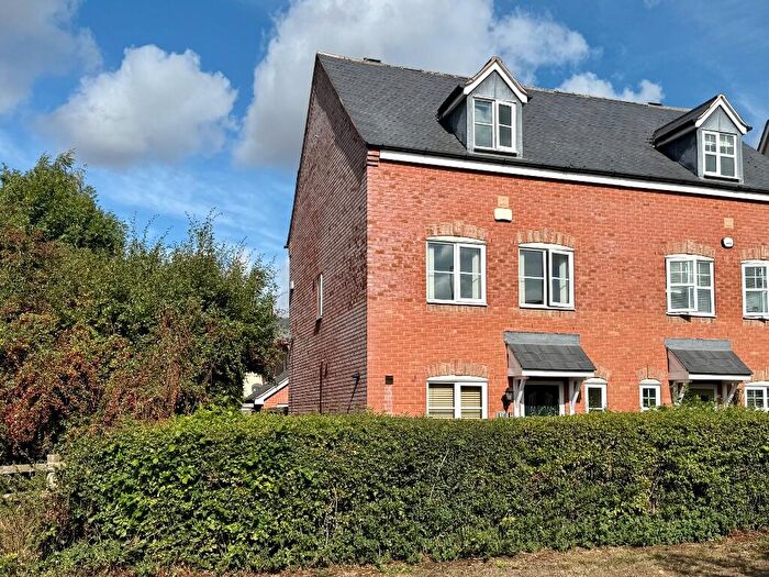 3 Bedroom Semi-Detached House For Sale In Wordsworth Avenue, Stratford-Upon-Avon, Warwickshire, CV37