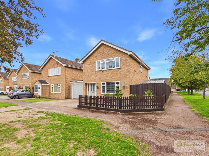 4 Bedroom Detached House For Sale In Gorse Close, Red Lodge, IP28