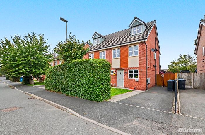 4 Bedroom Semi-Detached House For Sale In Lockfield, Runcorn, WA7