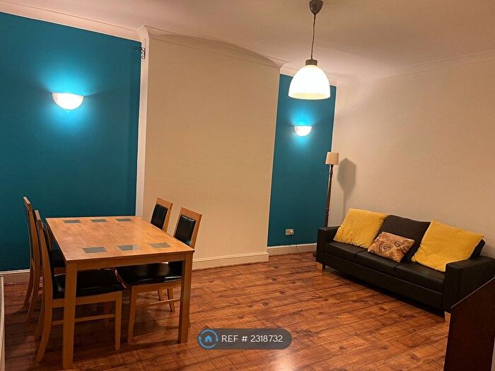 2 Bedroom Flat To Rent In Turnpike Lane, Turnpike Lane, N8