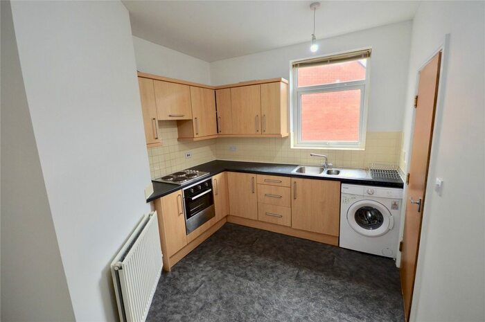 2 Bedroom Detached House To Rent In Robinson Road, Sheffield, South Yorkshire, Uk, S2