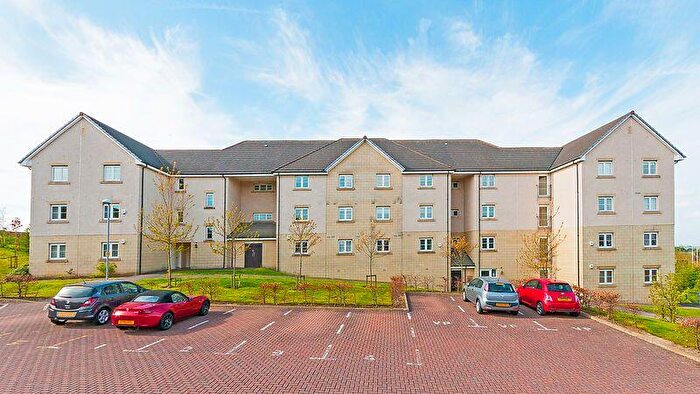 2 Bedroom Flat To Rent In Flat, Plover Crescent, Dunfermline, KY11