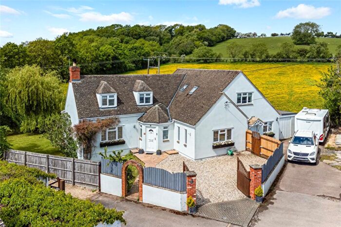 5 Bedroom Detached House For Sale In The Pound, Bloxham, Banbury, Oxfordshire, OX15