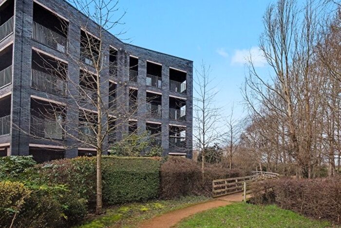 2 Bedroom Flat To Rent In Barton Fields Road, Oxford, OX3