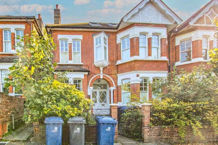 2 Bedroom Flat To Rent In Granville Gardens, London, W5