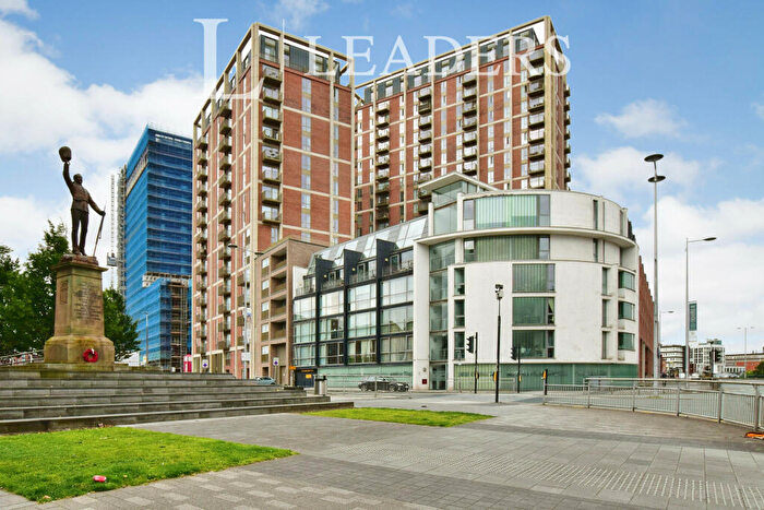 2 Bedroom Apartment To Rent In Transport House, Crescent, Salford, M5