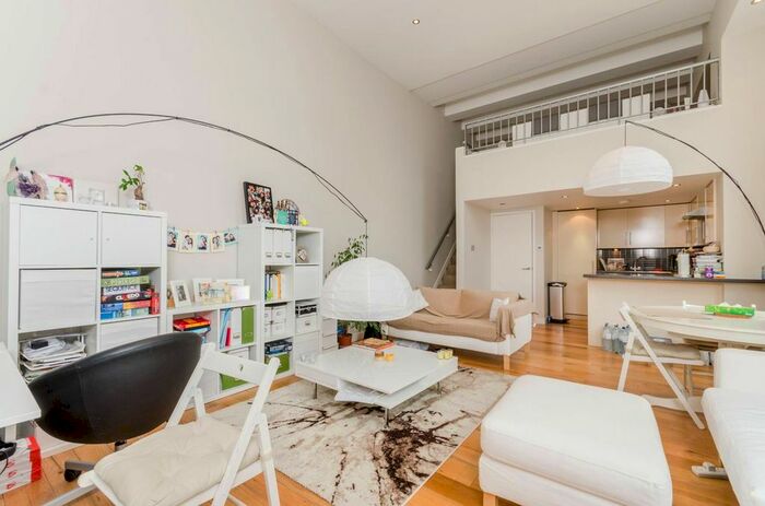 1 Bedroom Flat To Rent In Peterborough Road, South Park, London, SW6