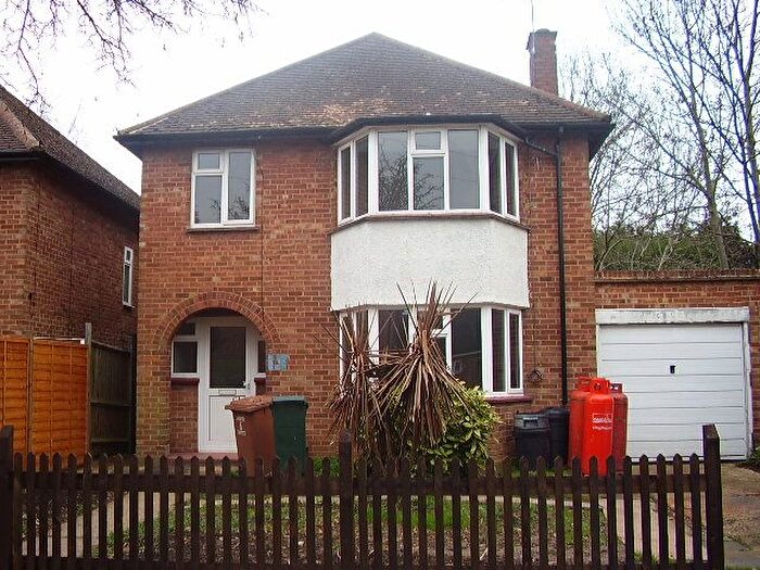 3 Bedroom Detached House To Rent In Berry Way, Rickmansworth, Herts, WD3