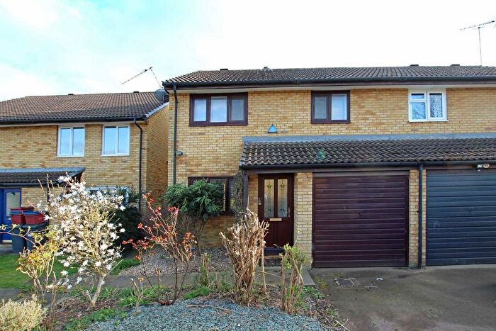 3 Bedroom Property To Rent In Harvesters Close, Isleworth, TW7