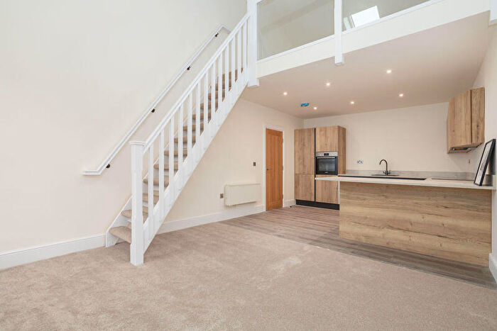 2 Bedroom Apartment For Sale In Apartment, Mill, Oldham Road, Ripponden, HX6