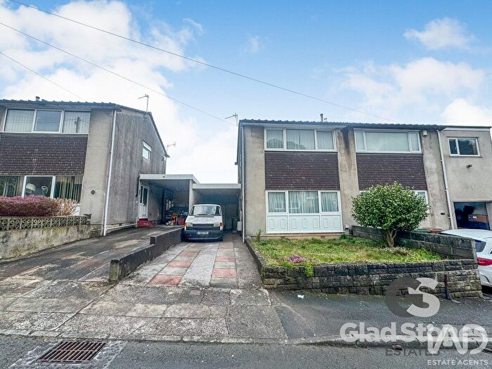 2 Bedroom Semi Detached House For Sale In Kennel Hill Close, Plympton, Plymouth, PL7