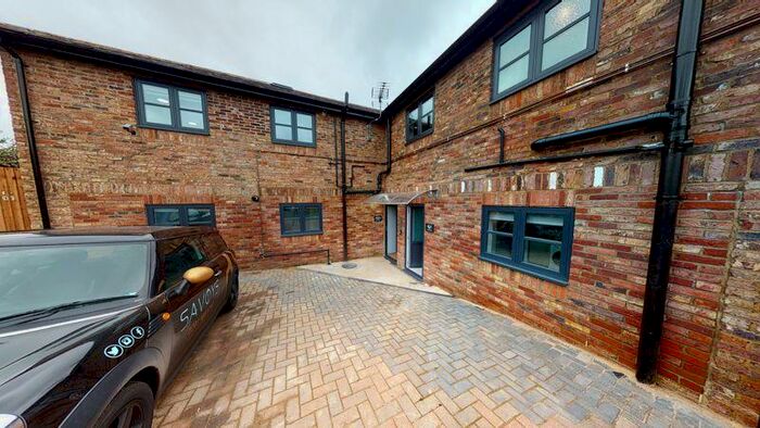 1 Bedroom Flat To Rent In Gore Road, Slough, SL1