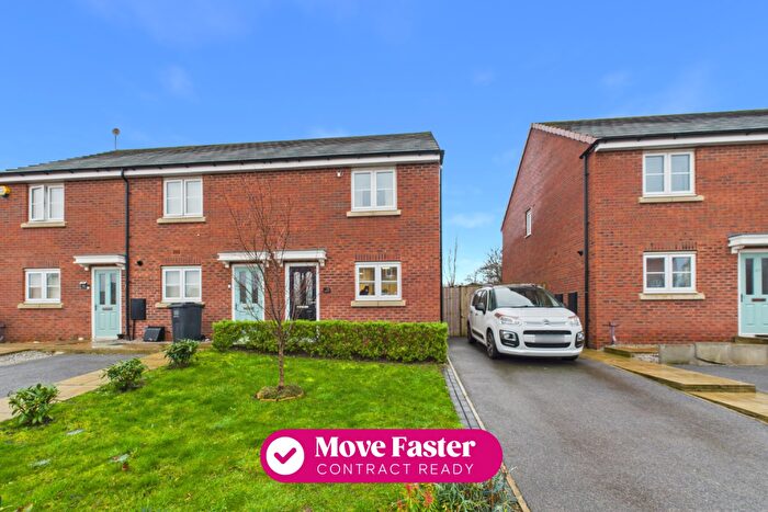 2 Bedroom Semi-Detached House For Sale In Waudby Way, Hull, HU9