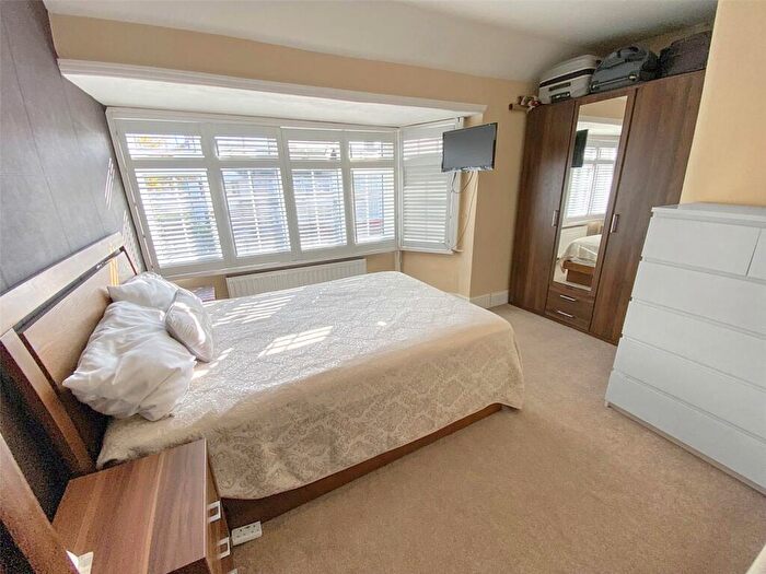 3 Bedroom Terraced House For Sale In Rowley Avenue, Sidcup, DA15