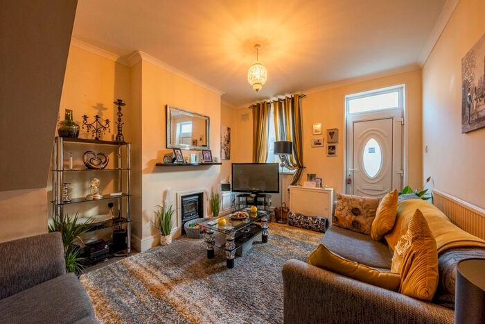 2 Bedroom End Of Terrace House To Rent In Curzon Street, Netherfield, Nottingham NG4