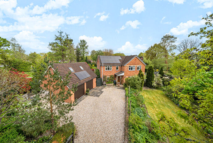 5 Bedroom Detached House For Sale In The Drive, Ifold, RH14