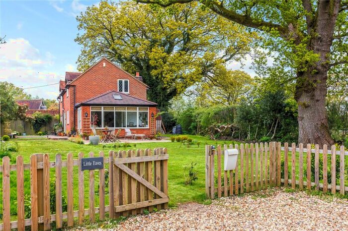 4 Bedroom Detached House To Rent In Heads Lane, Inkpen Common, Hungerford, Berkshire, RG17