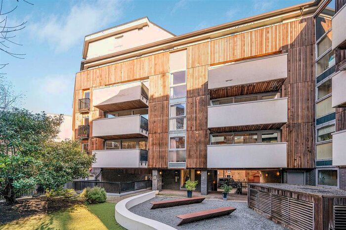 2 Bedroom Flat To Rent In Hornsey Road, Holloway, N7