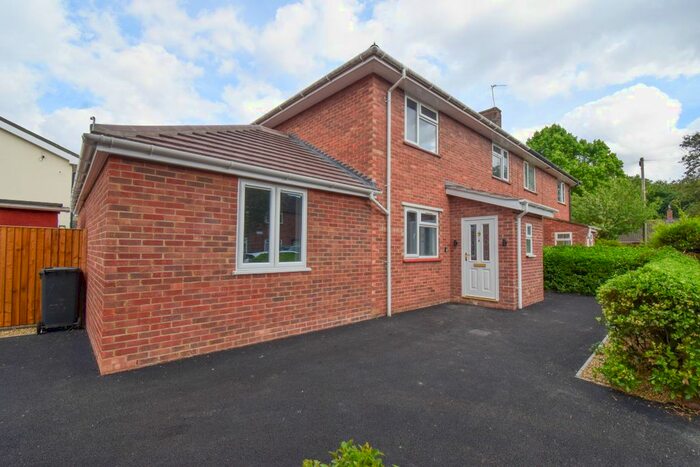 6 Bedroom Semi-Detached House To Rent In Scarnell Road, Norwich, NR5