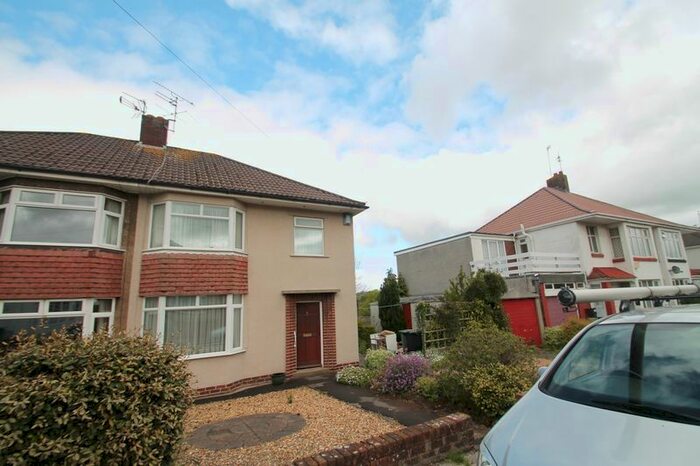 4 Bedroom Terraced House To Rent In Redhill Drive, Fishponds, Bristol BS16