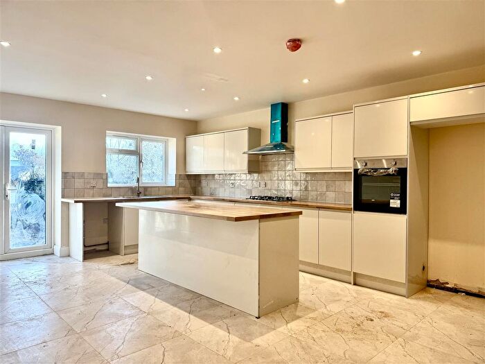 4 Bedroom Semi Detached House To Rent In Downing Drive, Greenford, UB6