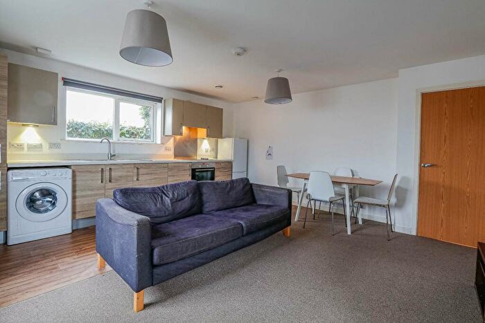 2 Bedroom Apartment To Rent In Pearse Close, Penarth, CF64