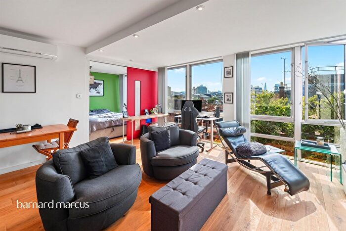 1 Bedroom Flat For Sale In New Compton Street, London, WC2H
