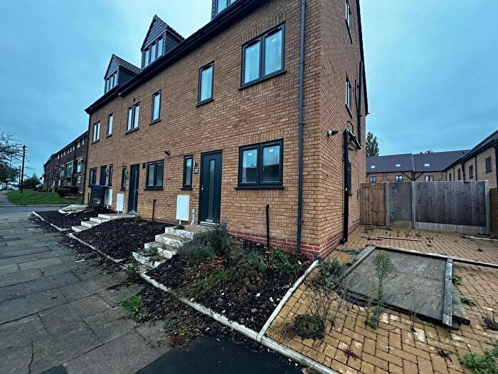 4 Bedroom Property To Rent In Welland Way, Northampton, NN5