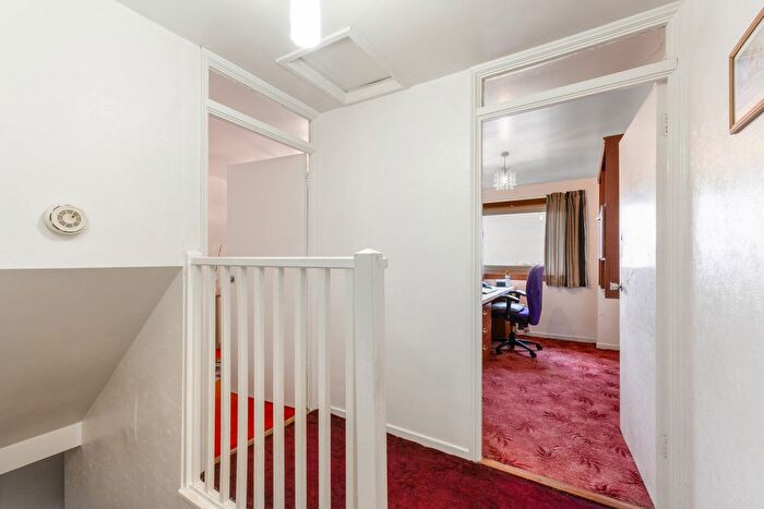 3 Bedroom Terraced House For Sale In Hailesland Grove, Edinburgh, EH14