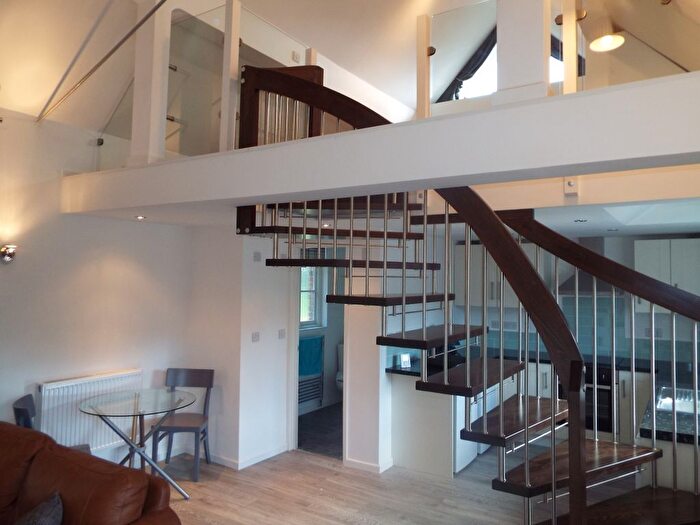 1 Bedroom Property To Rent In Village Road, Nottingham, NG11