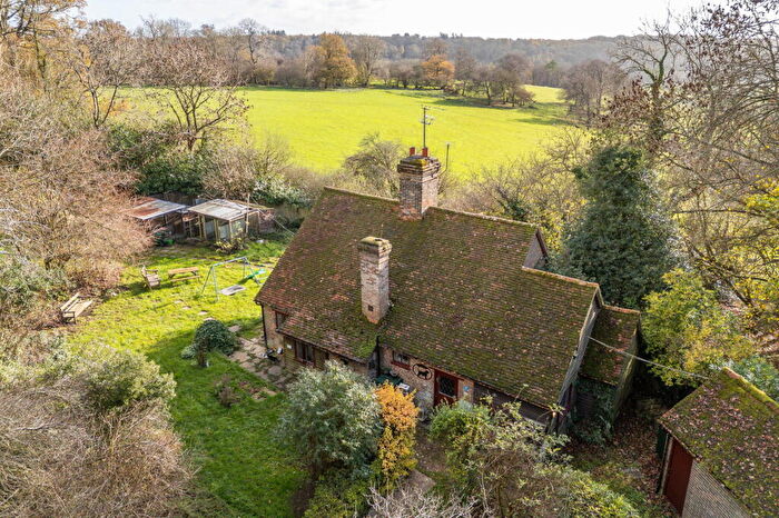 4 Bedroom Detached House For Sale In Clipperdown Cottage, Beacon Road, Ringshall, Berkhamsted, HP4