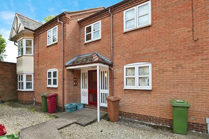 1 Bedroom Flat To Rent In Acacia Court, Scunthorpe, DN16