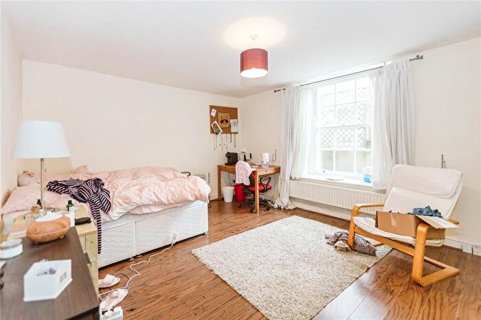 4 Bedroom Flat To Rent In Wetherell Place, Bristol, BS8