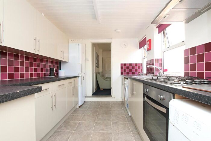 4 Bedroom House To Rent In Coronation Avenue, Bath, BA2