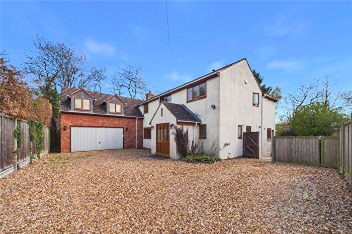 5 Bedroom Detached House For Sale In Creaton Road, Hollowell, Northampton, NN6