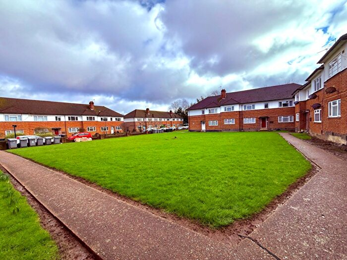2 Bedroom Flat To Rent In Third Avenue, Wembley, HA9