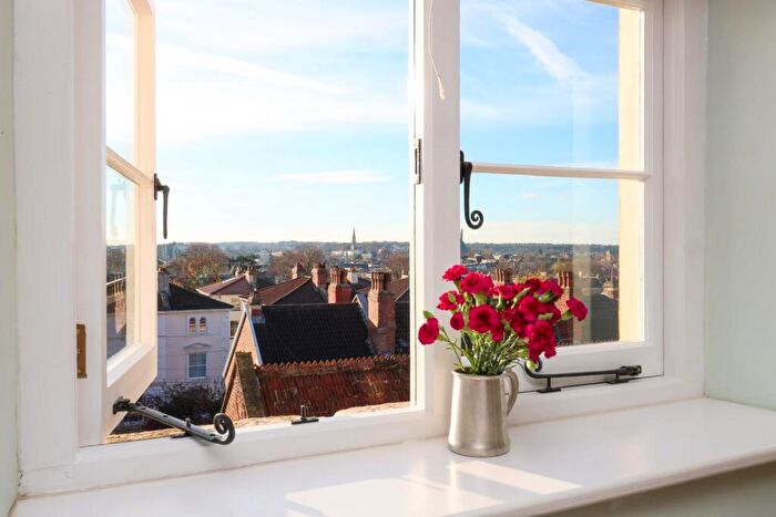 1 Bedroom Flat For Sale In Flat, St Michaels Hill, Kingsdown, Bristol, BS2