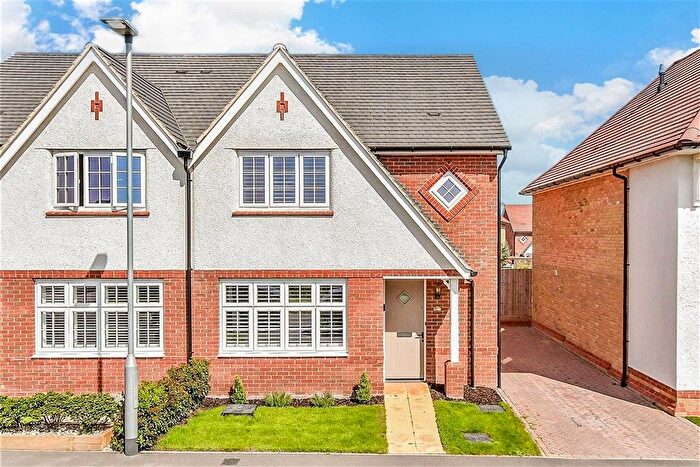 3 Bedroom Semi-Detached House For Sale In Hazel Road, Langdon Hills, Basildon, Essex, SS16