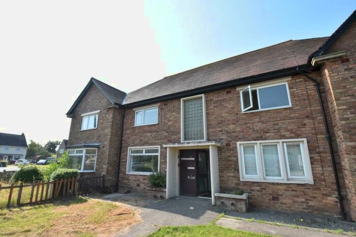 2 Bedroom Apartment To Rent In Carr Close, Poulton-Le-Fylde, Lancashire, FY6