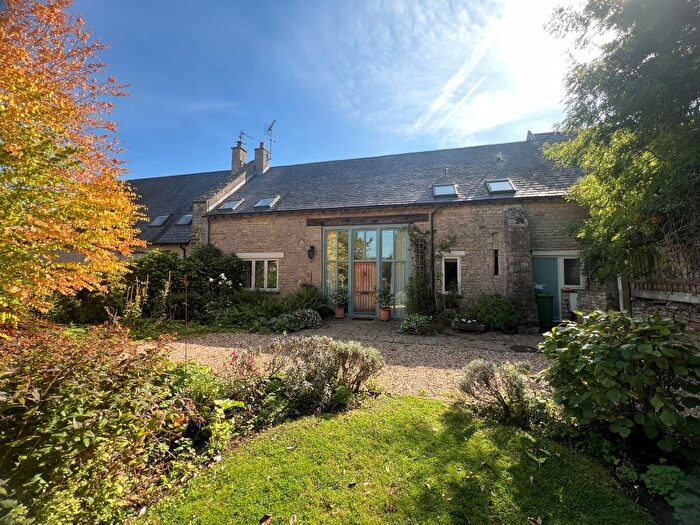 5 Bedroom Barn Conversion For Sale In Clare Court, Helpston, Peterborough, PE6