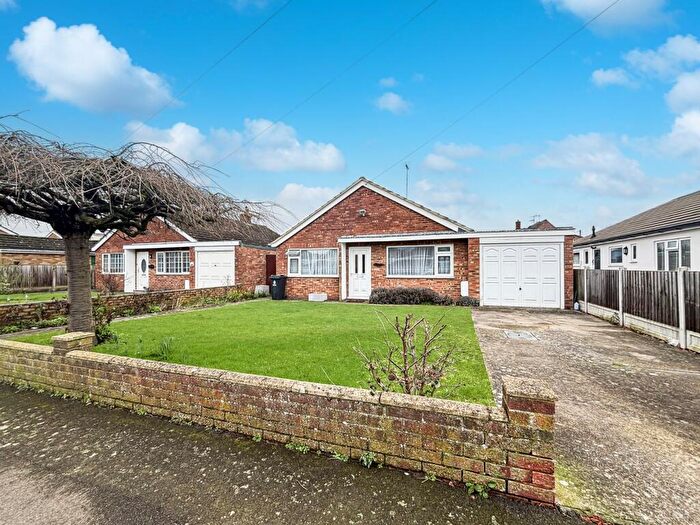 3 Bedroom Detached Bungalow For Sale In Chestnut Road, Alresford, Colchester, CO7